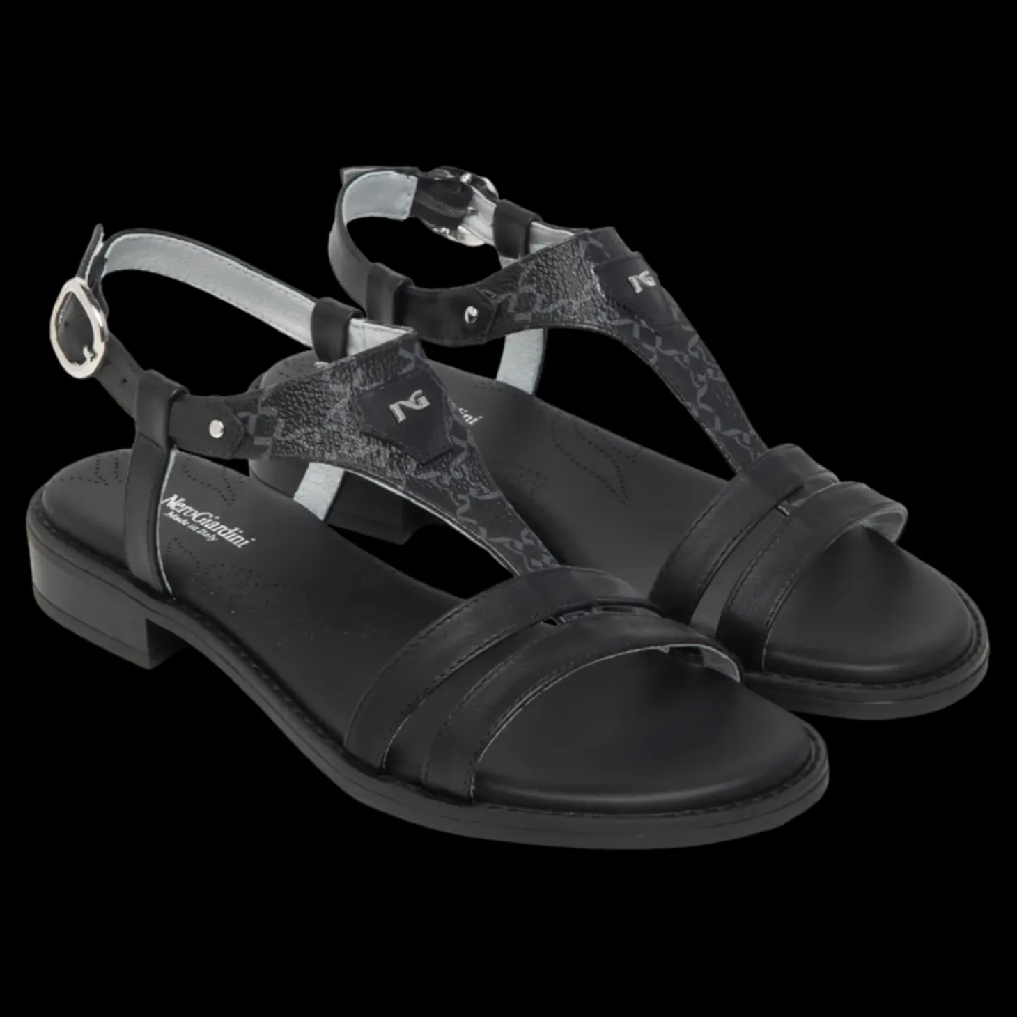 Nero Giardini Sandali Bassi Da Donna Nero - E410464D
