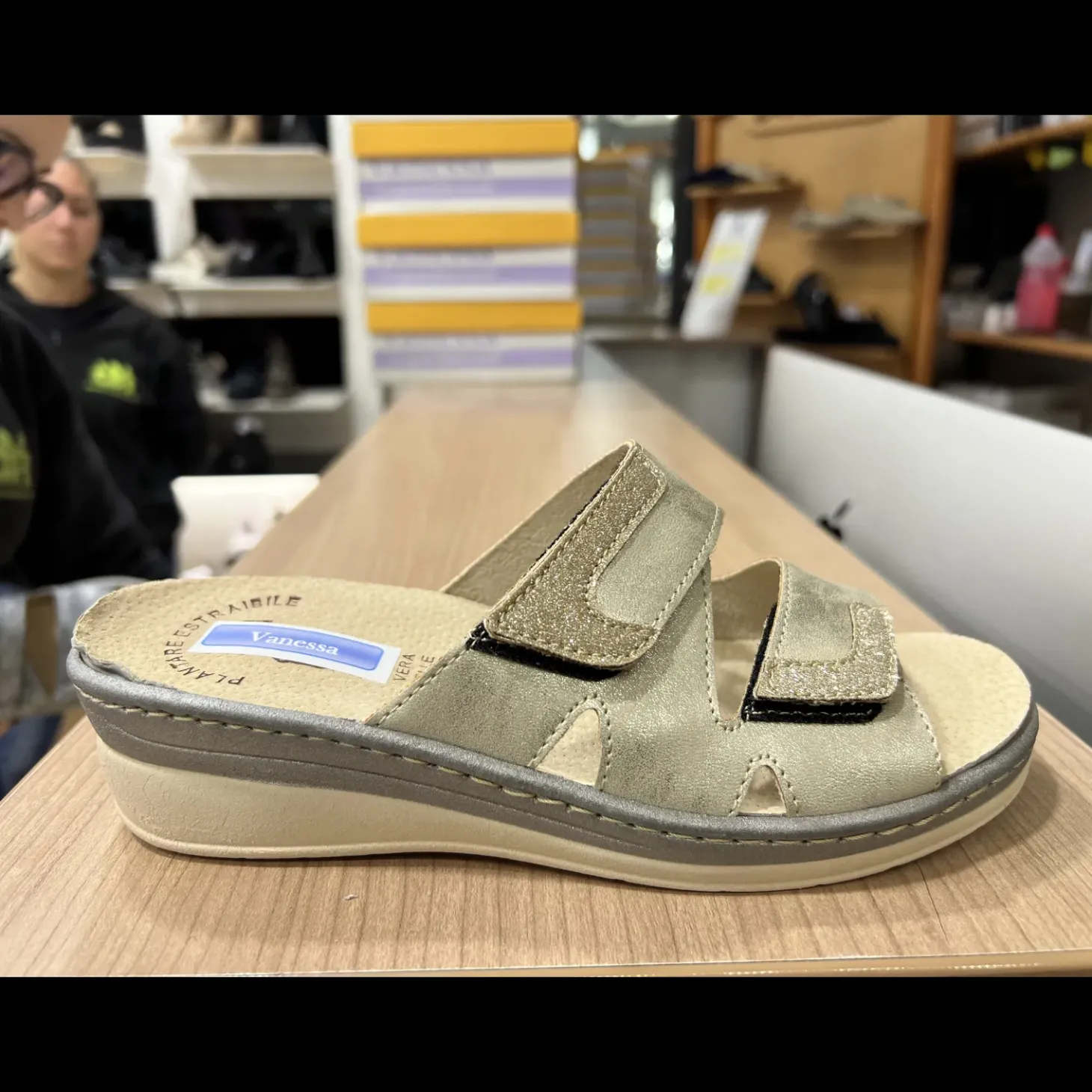 3 Rose Pantofole E Ciabatte Da Donna Platino - 174